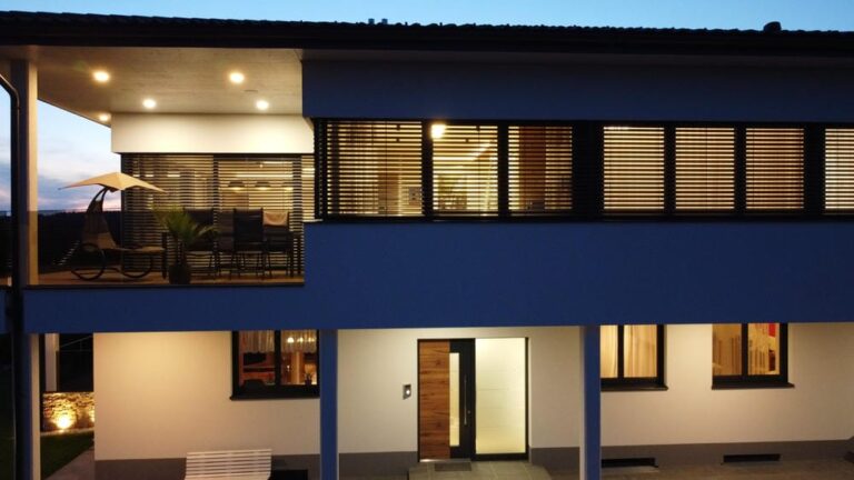 Aussenansicht Haus inkl